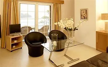 Cape & Hotel 2*