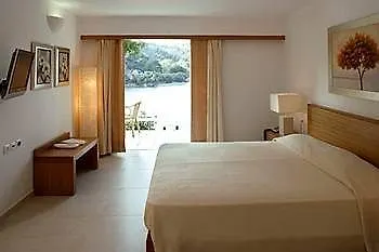 Cape & 2* Kanapitsa (Skiathos)
