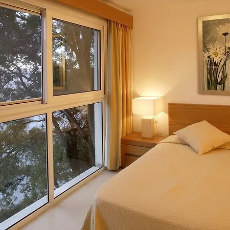 Cape & Hotel Kanapitsa (Skiathos)
